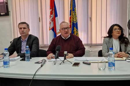 GRADONAČELNIK LESKOVCA RAGOVARAO SA GRAĐANIMA